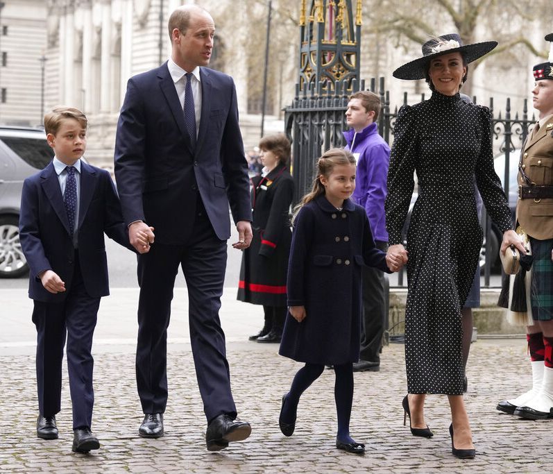 Τα παιδιά του William και της Kate έγιναν το επίκεντρο σχολίων στο μνημόσυνο του Φίλιππου