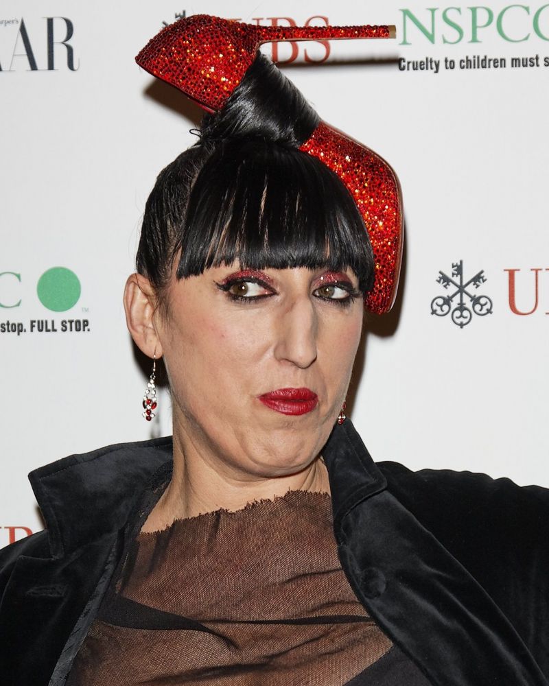 H Rossy de Palma έφερε τα πάνω κάτω στις στέκες μαλλιών
