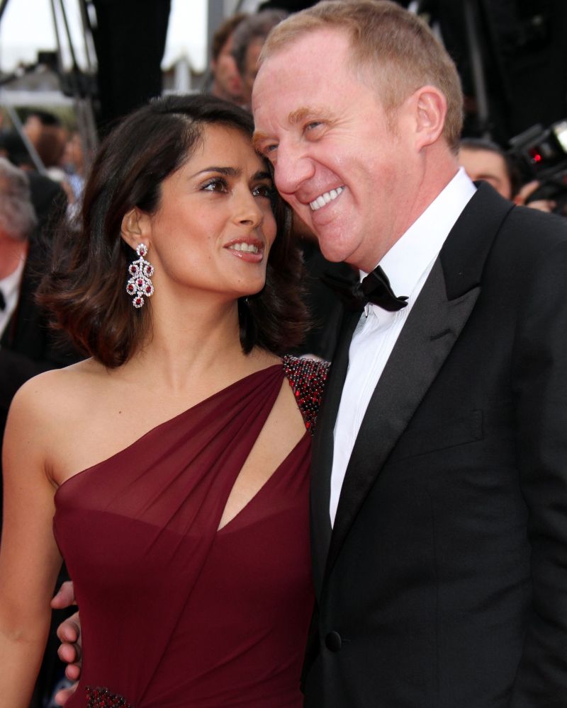 Ο σύζυγος της Salma Hayek είναι επίσης πατέρας του παιδιού της Linda Evangelista
