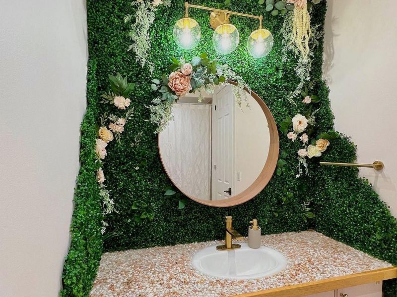Βάλε την άνοιξη στο μπάνιο σου με αυτή τη diy κατασκευή που θα ζηλέψουν ακόμη και οι διακοσμητές