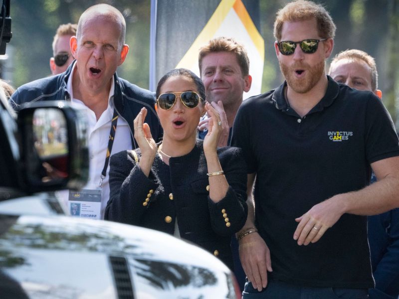 Έξαλλη η Meghan Markle με την αδερφή της Samantha: Απαντά στη μήνυση για συκοφαντική δυσφήμιση