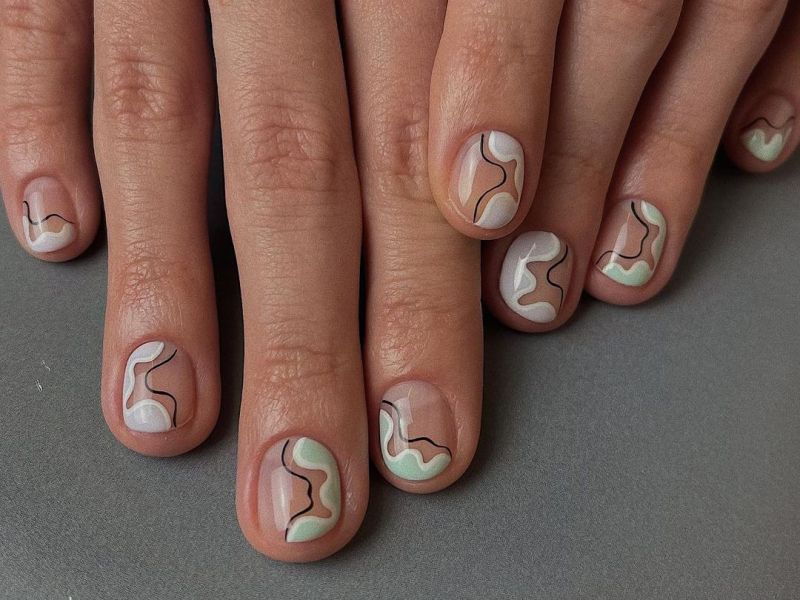 #NegativeSpaceNails: Δεν θα φύγουν ποτέ από τη μόδα και εξηγούμε το γιατί