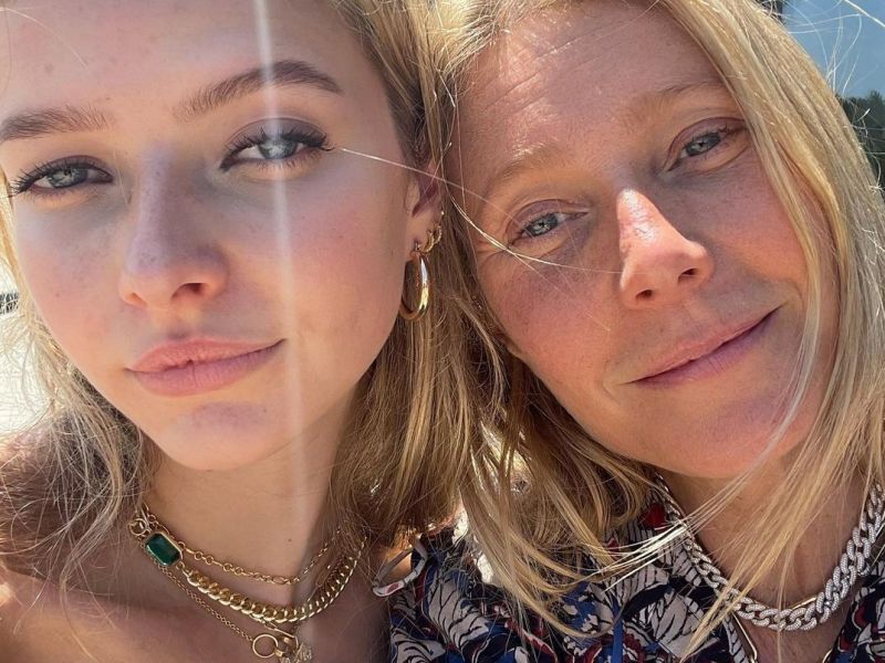 Η κόρη της Gwyneth Paltrow έγινε 18 ετών και μια φωτογραφία φανερώνει την ομοιότητά τους