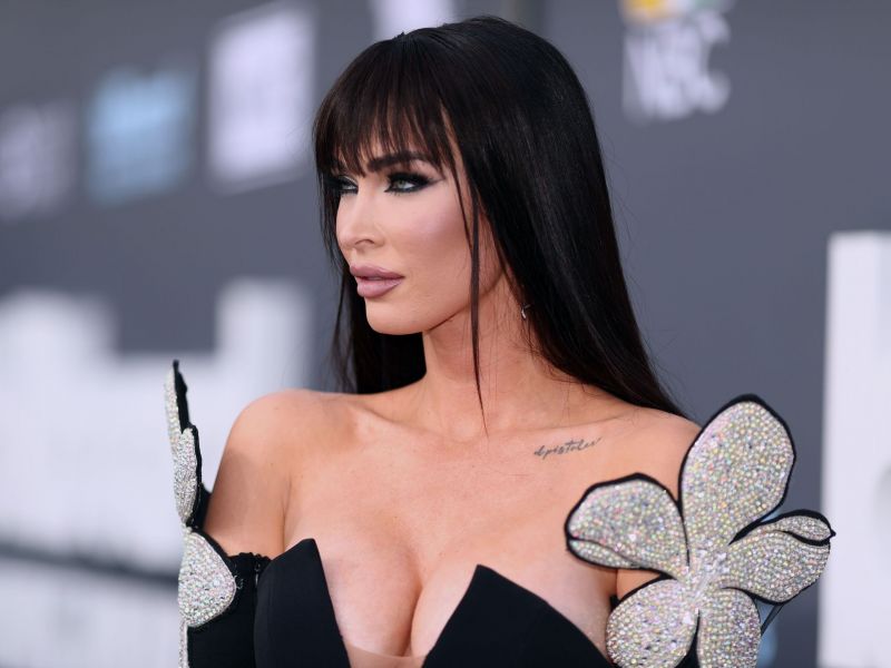 Billboard Music Awards 2022: Τα πιο εντυπωσιακά beauty looks της βραδιάς