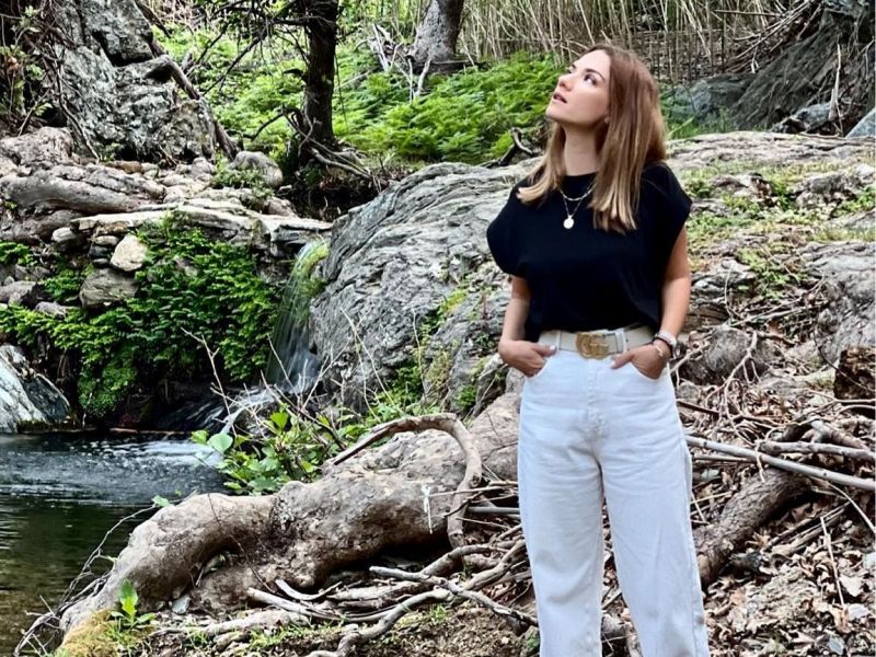 Το ειδυλλιακό ταξίδι της Βάσως Λασκαράκη στην Άνδρο μέσα από το φωτογραφικό υλικό της