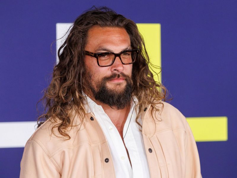 Ο Jason Momoa δεν είναι πια single – Το νέο ειδύλλιο με την Eiza Gonzalez