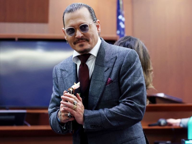 Δίκη Depp - Heard: Ποιοι celebrities υποστηρίζουν τον Johnny και ποιοι την Amber
