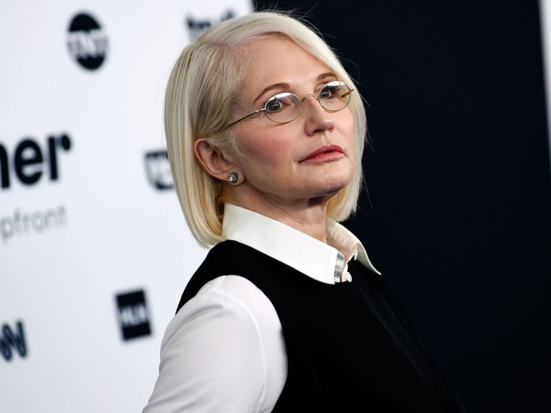 Η πρώην του Johnny Depp, Ellen Barkin, συμφωνεί με την Amber Heard - Το άγνωστο συμβάν στα 90s