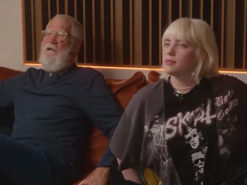 Η Billie Eilish διηγείται στον David Letterman πώς είναι η ζωή της με το σύνδρομο Tourette
