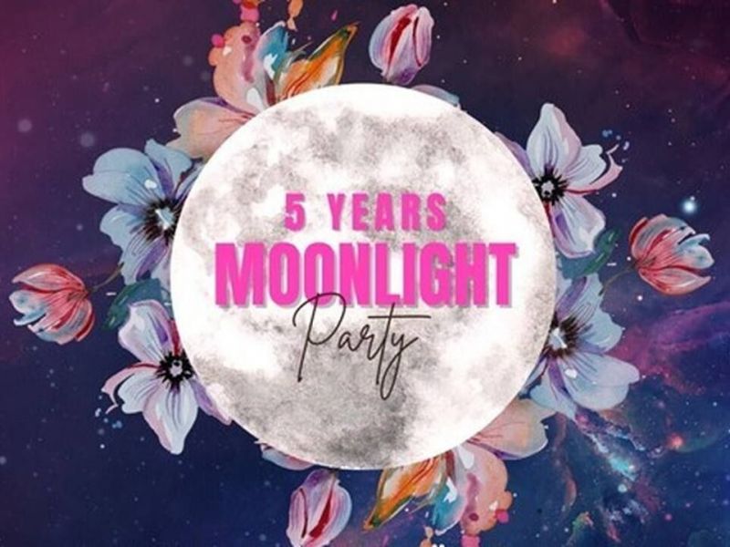 Το Moonlight Boutique γιορτάζει τον πέμπτο χρόνο λειτουργίας του με ένα μεγάλο οuterspace party