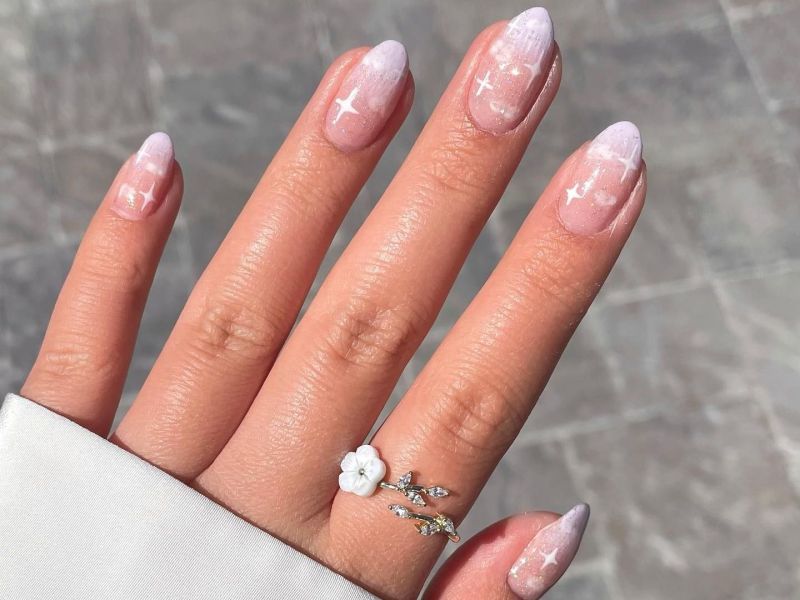 Galaxy nails: Το απόλυτο μανικιούρ του καλοκαιριού που κάνουν ήδη τα πιο fashionable κορίτσια