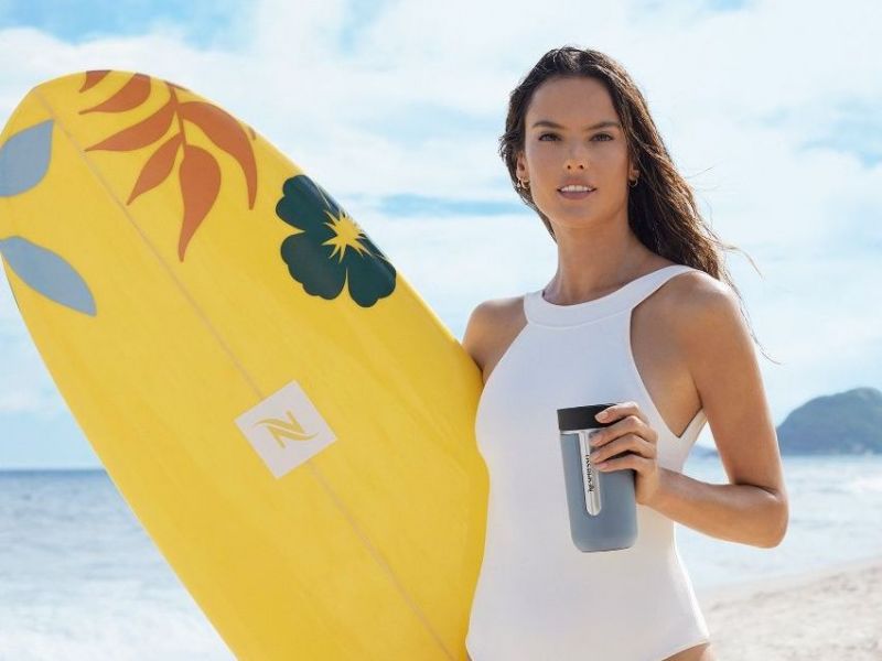 Η Nespresso παρουσιάζει τη νέα συνεργασία της με την Alessandra Ambrosio στο Φεστιβάλ των Καννών!