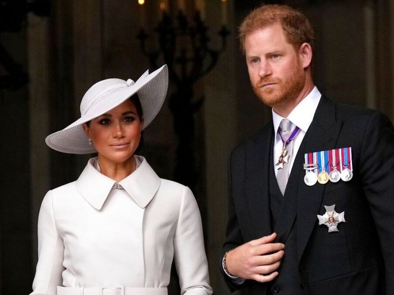 Τι κρύβεται πίσω από την απουσία Meghan- Harry από το μεγάλο πάρτι για την βασίλισσα