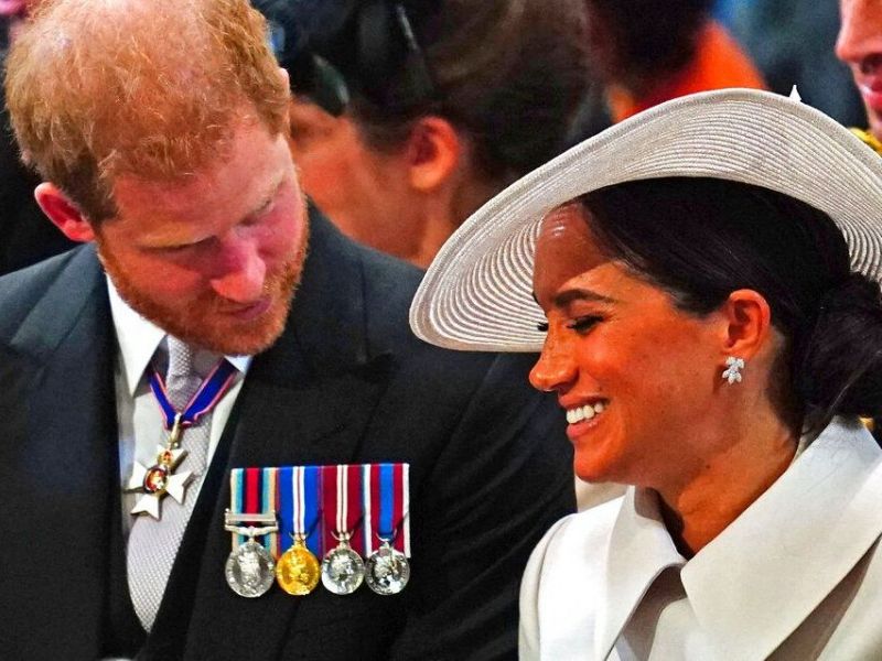 Harry και William - Meghan και Kate: Εμφανίστηκαν μαζί αλλά εντελώς χώρια κι αυτό κάτι μας θυμίζει