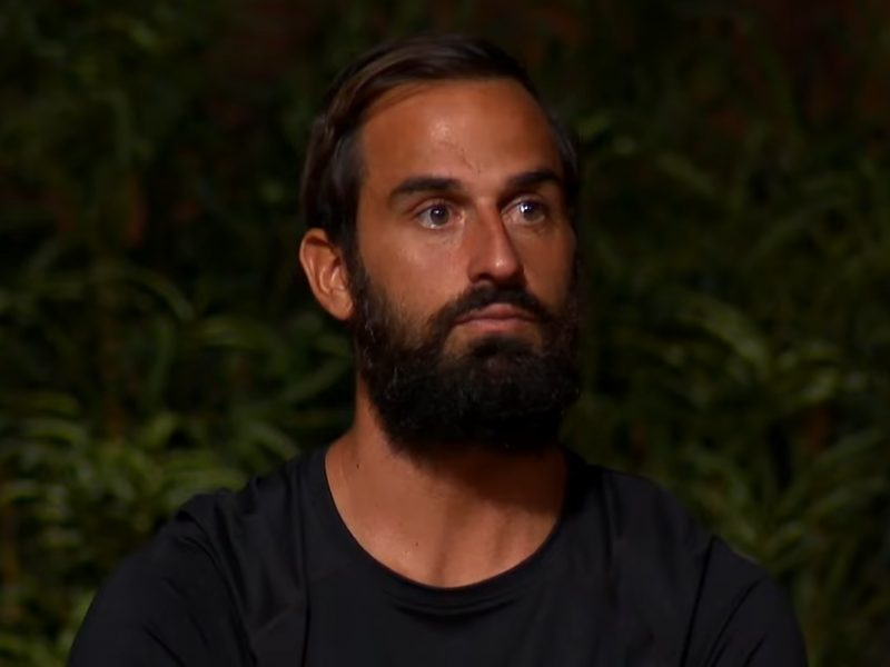 Survivor: O Τάλα αποχώρησε από το παιχνίδι αλλά στο Twitter χλευάζουν το κλάμα του Άρη