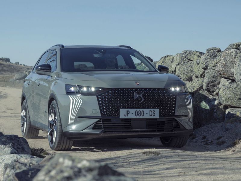 Το νέο DS 7 αποκαλύπτεται: Συνδυάζει την υψηλή τεχνογνωσία με τη μοναδική κομψότητα