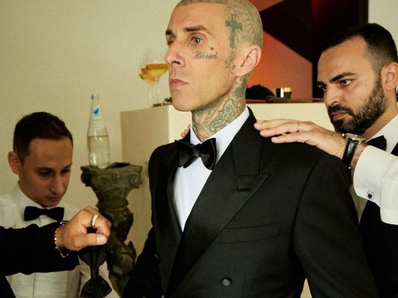 Πανικός στις Kardashians: Στο νοσοκομείο ο Travis Barker - «Προσευχηθείτε», λέει η κόρη του
