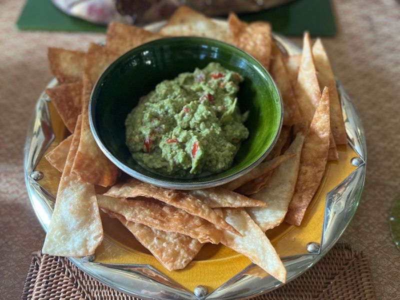 Συνταγή για το απόλυτο σπιτικό Μεξικάνικο Guacamole μέσα σε 3 λεπτά