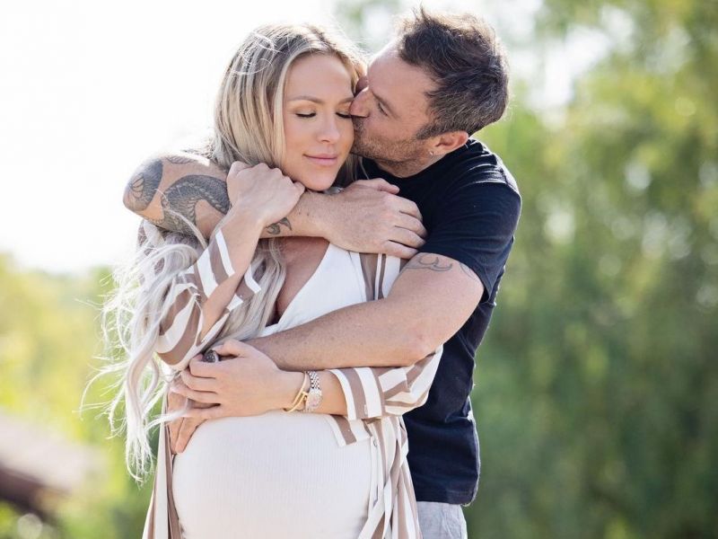 Ο Brian Austin Green έγινε μπαμπάς για 5η φορά & το Instagram «έλιωσε» με τo post της συντρόφου του