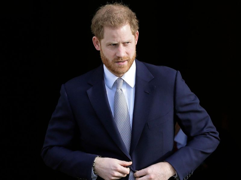 Ο πρίγκιπας Harry θα κυκλοφορήσει τα απομνημονεύματά του αλλά μήπως δεν τα έγραψε εκείνος;