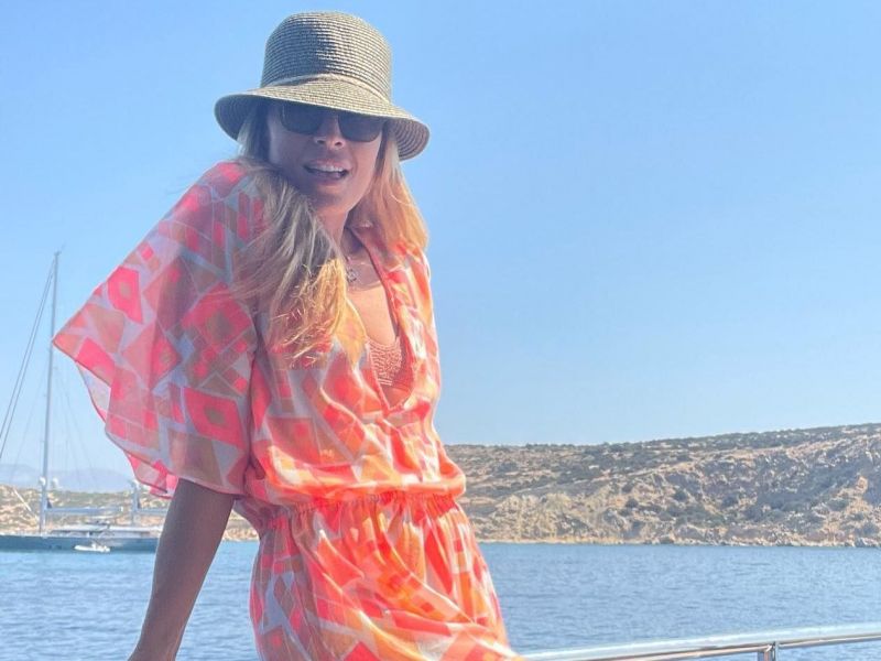 Η Μαριέττα Χρουσαλά λέει «Χρόνια πολλά» στην ίδια και στην κόρη της με μία υποβρύχια φωτογραφία