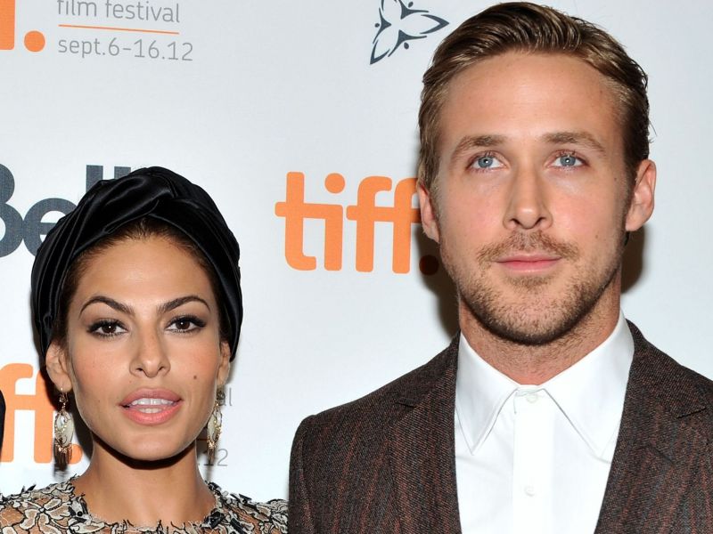 Η Eva Mendes έχει ταπετσαρία τον Ryan Gosling και οι Χολιγουντιανοί έρωτες δεν ήταν ποτέ πιο epic