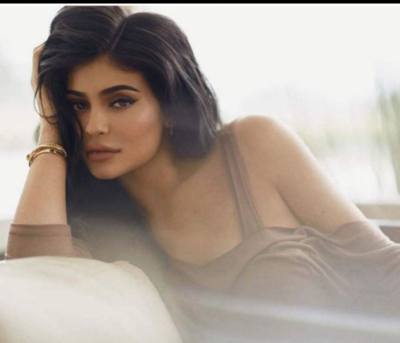 Οι νέες φωτογραφίες της Kylie Jenner που επιβεβαιώνουν για μία ακόμη φορά την εγκυμοσύνη της