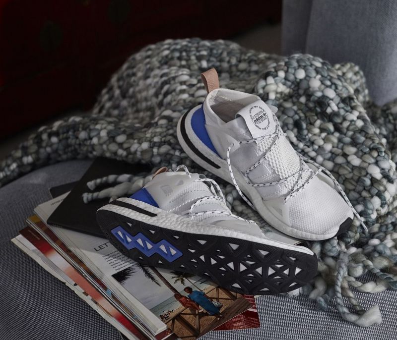 Τα adidas Originals αποκαλύπτουν το ARKYN |