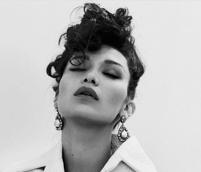 Η Bella Hadid, μόλις πήγε το sexiness σε άλλο επίπεδο