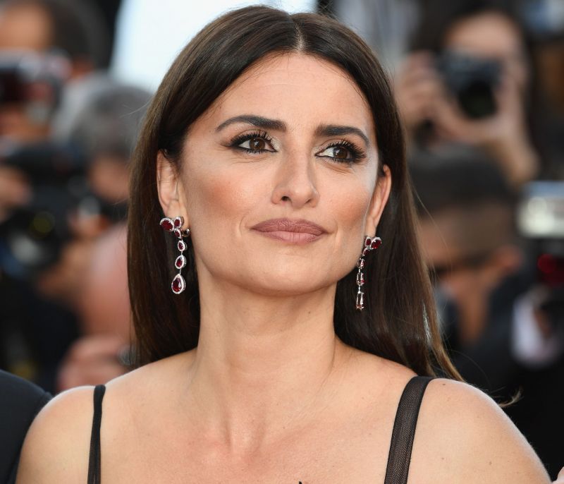 Step by step το εντυπωσιακό μακιγιάζ της Penélope Cruz στο 71ο κινηματογραφικό φεστιβάλ των Καννών