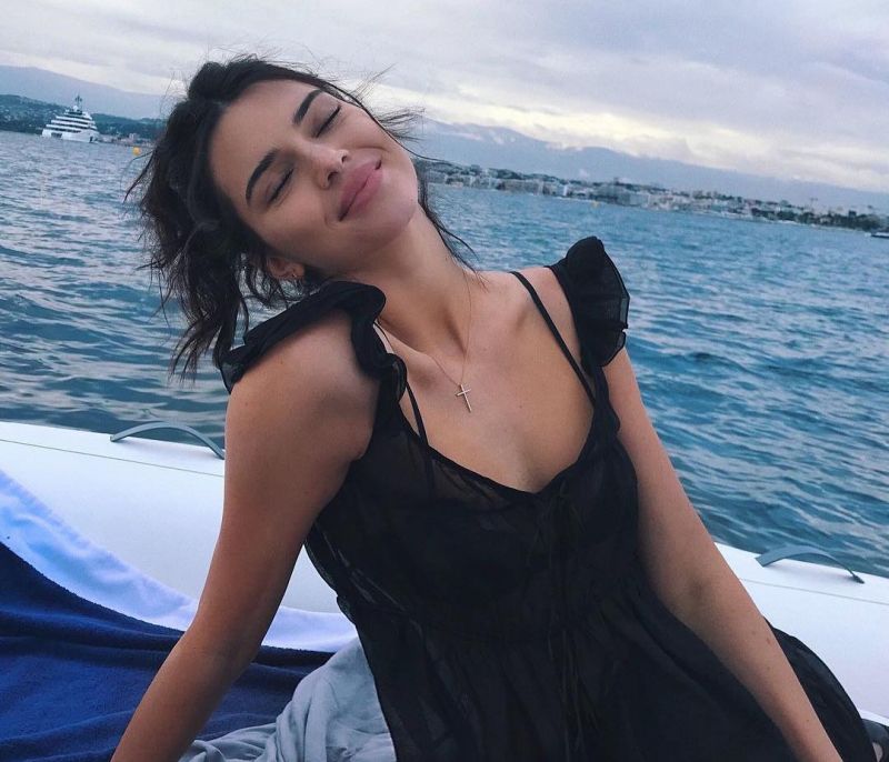 Τι συμβαίνει με το σώμα της Kendall Jenner; Οι ανησυχητικές φωτογραφίες και τα σχόλια