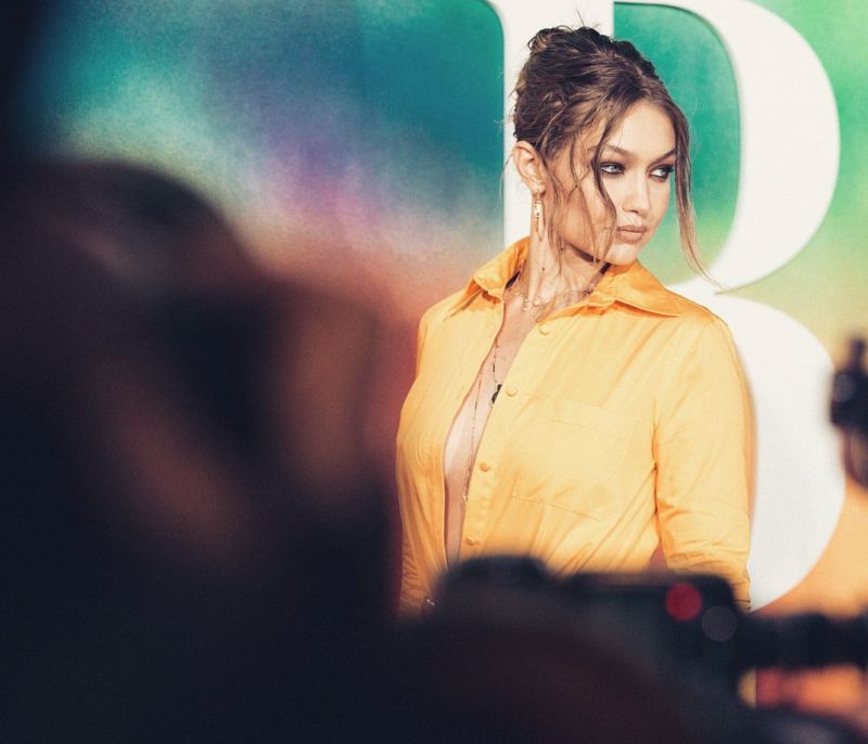 Ένας φωτογράφος έκανε μήνυση στην Gigi Hadid και απλά δεν μπορούμε να πιστέψουμε τον λόγο
