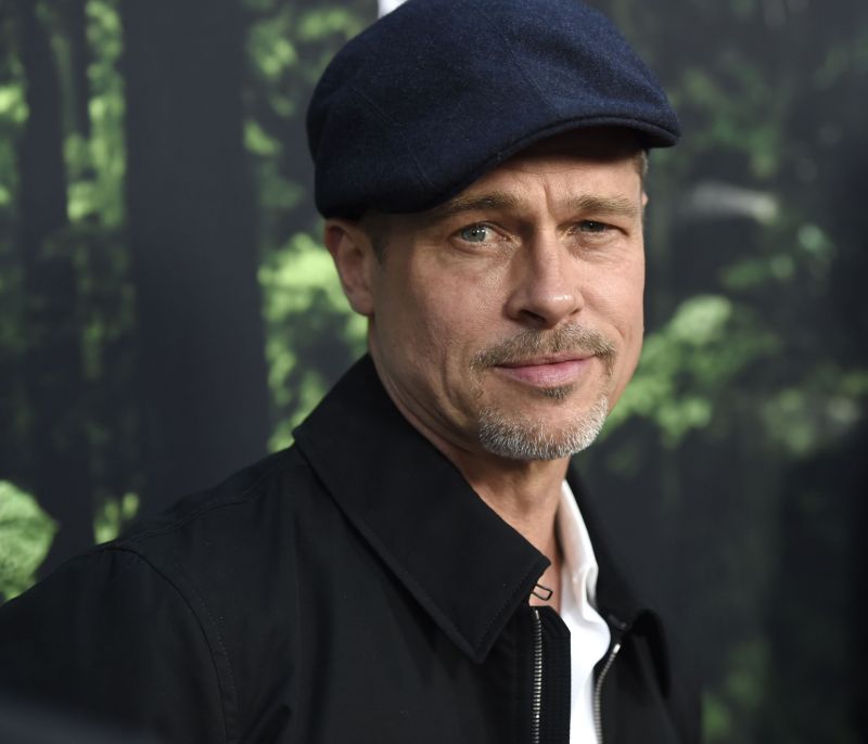 Απίθανο! O Brad Pitt έχει σχέση με την πιο καυτή ξανθιά ηθοποιό του Hollywood