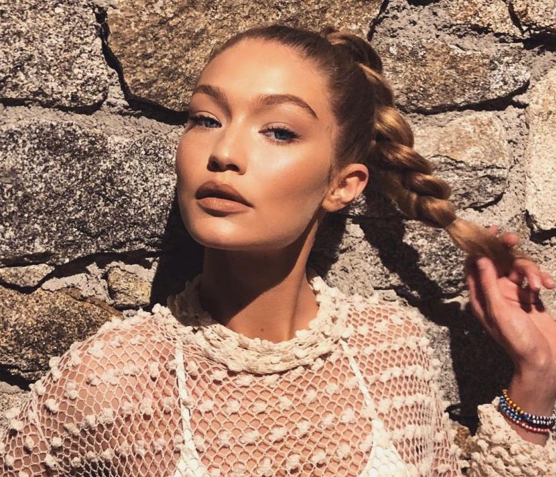 Έχεις στρογγυλό πρόσωπο σαν την Gigi Hadid; Αυτές τις πόζες πρέπει να παίρνεις στο Instagram