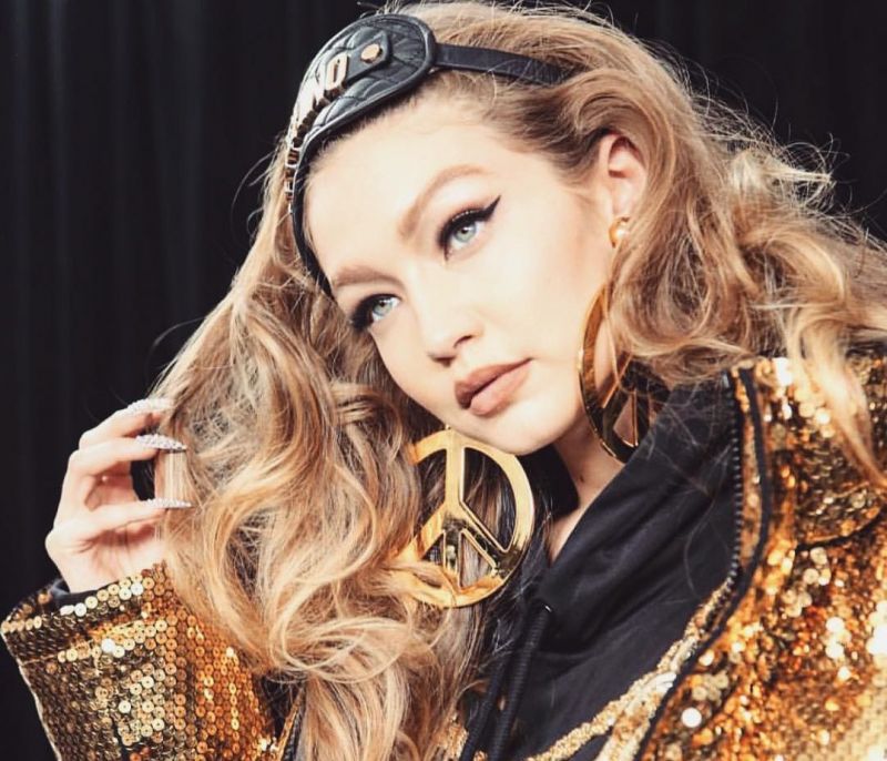 Φόρεσε και εσύ τις παγιέτες όπως η Gigi Hadid, δεν είναι κάτι δύσκολο