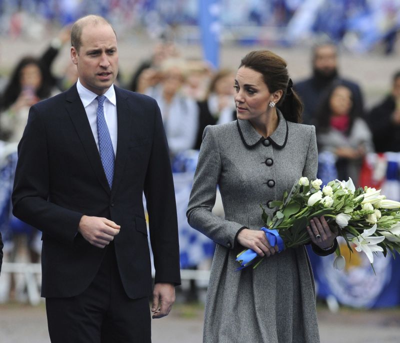 Νέα ρήξη στο παλάτι: Γιατί η Kate και ο William θα κάνουν Χριστούγεννα μόνο με τους royals;