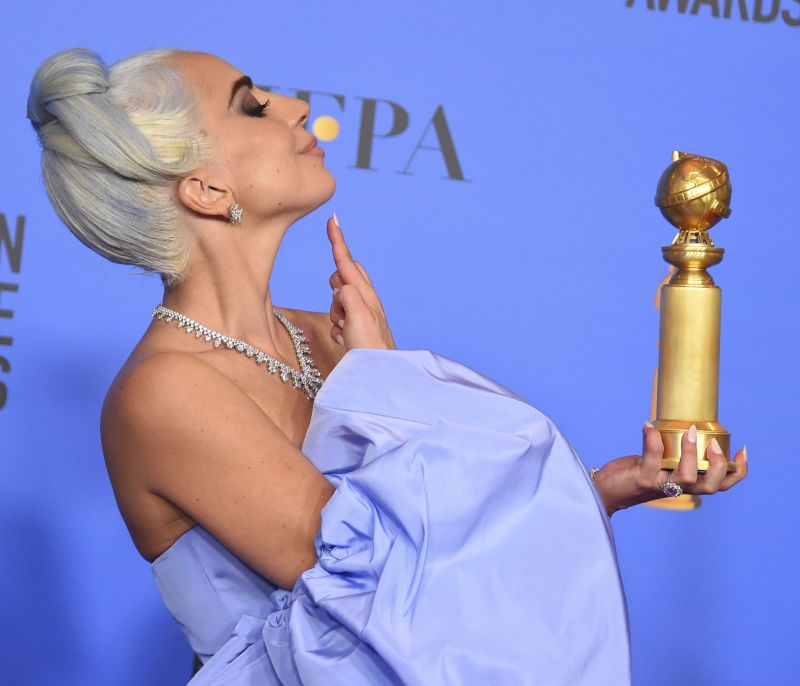 Χρυσές Σφαίρες 2019: Η αντίδραση της Lady Gaga στη νίκη της κάνει το γύρο του κόσμου