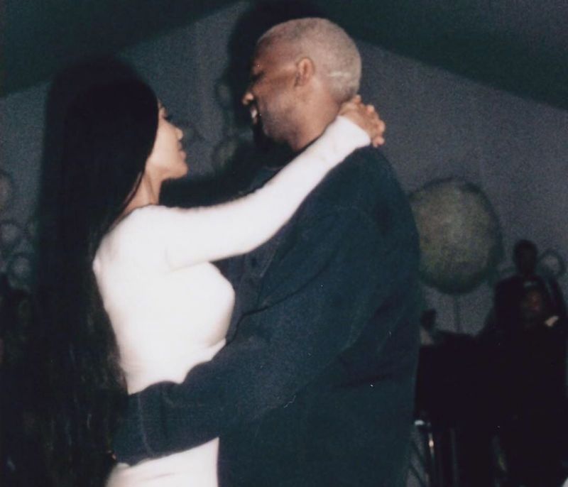 Η μέρα που η Kim Kardashian γνώρισε την πεθερά της σημαδεύτηκε από αυτήν τη φωτογραφία