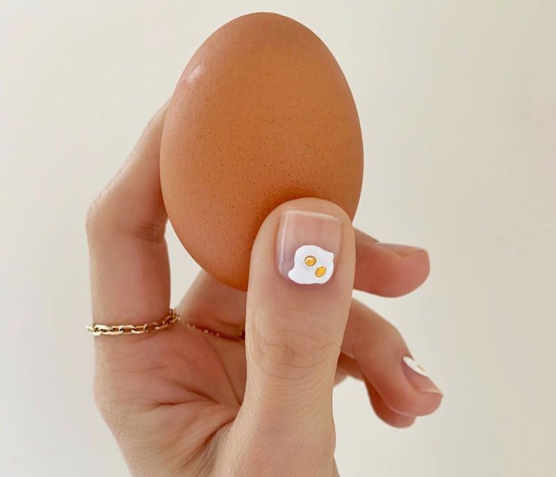 Θα πας για brunch; Γιατί δεν κάνεις #EggNails; Είναι πανεύκολα!