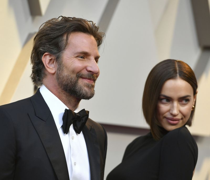 Σταμάτα ό,τι κάνεις: Irina Shayk & Lady Gaga έκαναν κάτι στα Oscars που θα σε ξαφνιάσει