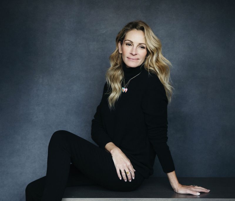 Η Julia Roberts μόλις φόρεσε τα πιο hot παπούτσια της σεζόν