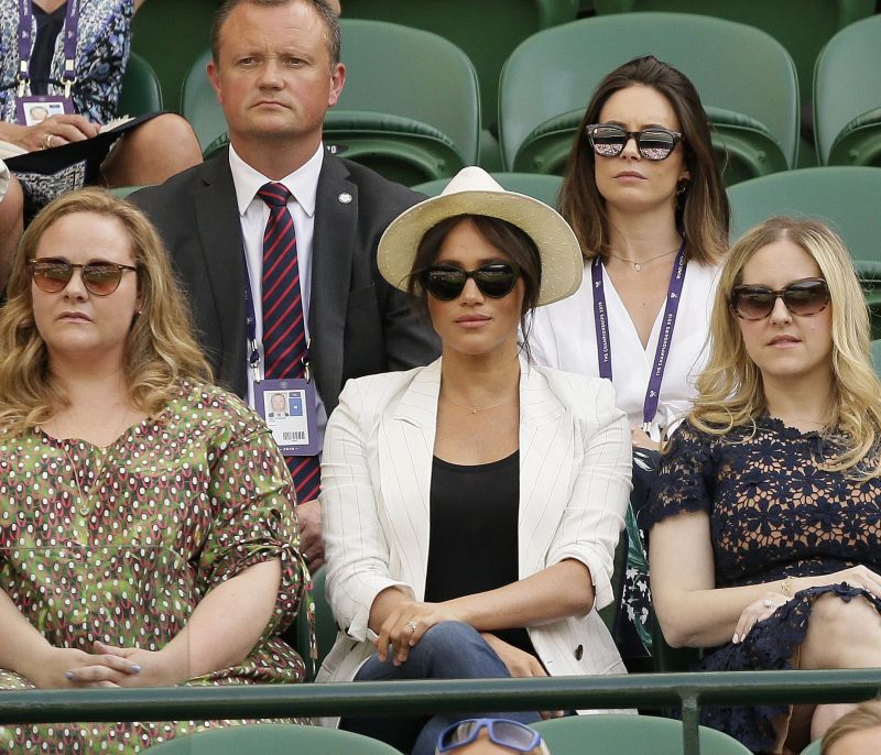 «Ανώριμη και κακομαθημένη»: Το κράξιμο στην Meghan Markle συνεχίζεται