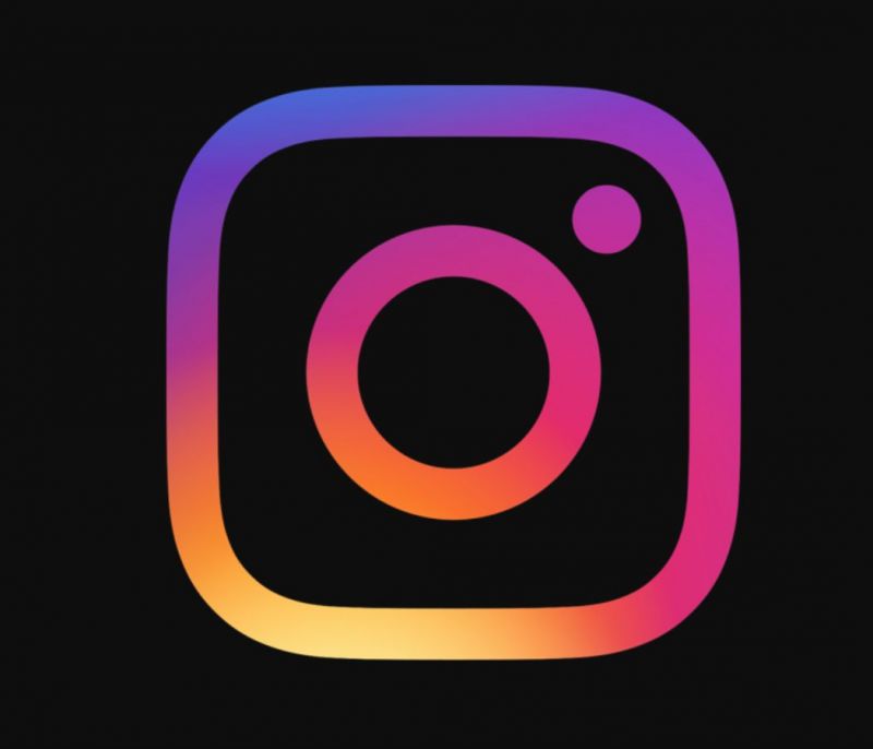 Δες πώς θα αλλάξεις το Instagram σου κι εσύ σε dark mode