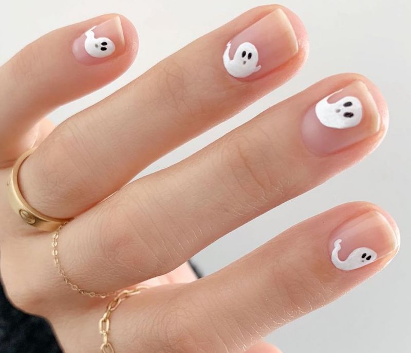To Halloween ΔΕΝ είναι δική μας γιορτή αλλά τα nail art με θέμα το Halloween ΕΙΝΑΙ τέλεια!