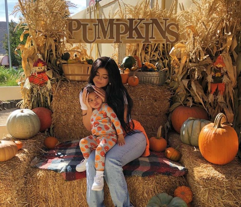 Η Stormi Jenner ντύθηκε Kylie για το Halloween και το Twitter δεν το άφησε ασχολίαστο