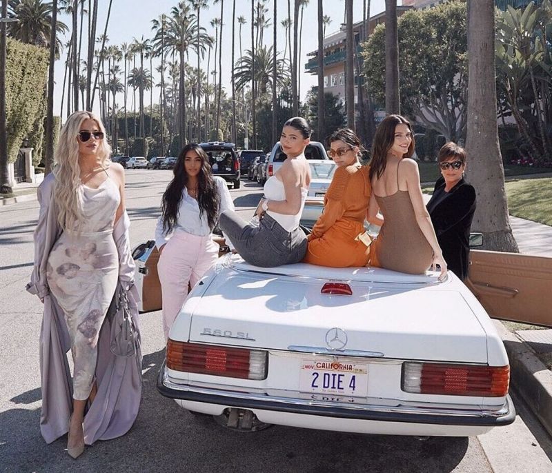 Όντως; Ποια από τις αδερφές Kardashian αποχωρεί από το KUWTK;
