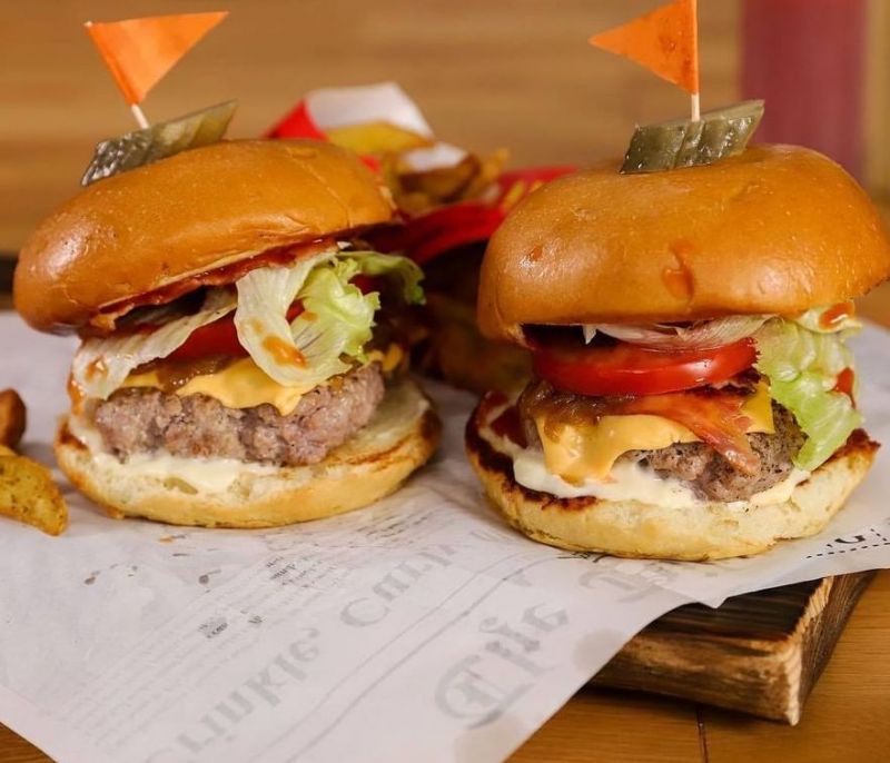 Λαχταριστά μοσχαρίσια burgers