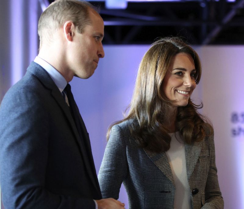 Ο William και η Kate Middleton τα έβαλαν με παρουσιαστή που κορόιδεψε την κόρη τους Charlotte