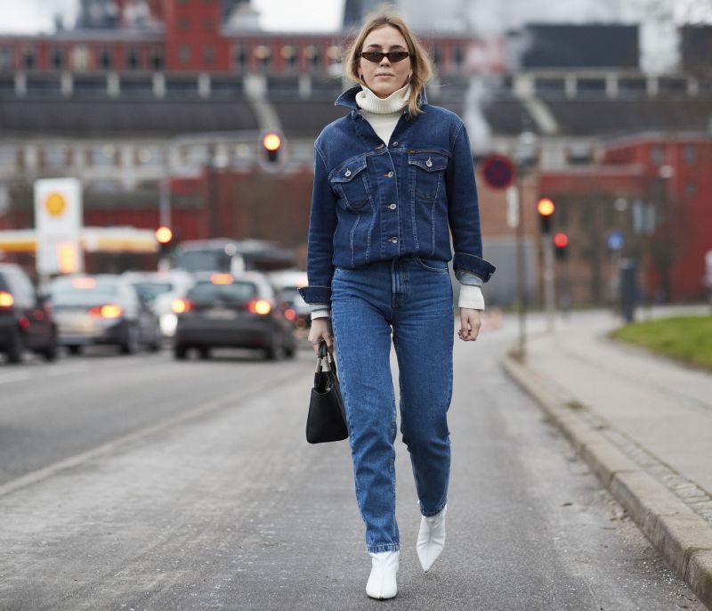Οδηγός Αγοράς: 10 straight jeans που κολακεύουν όλους τους σωματότυπους