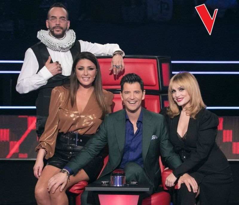 Το Twitter «τα έβαλε» ξανά με το The Voice of Greece. 15 tweets - «φωτιά» (photos)